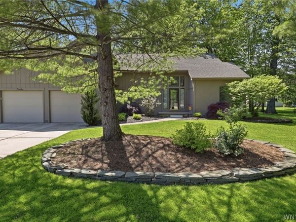 12 Skylark Court , East Amherst, NY 14051