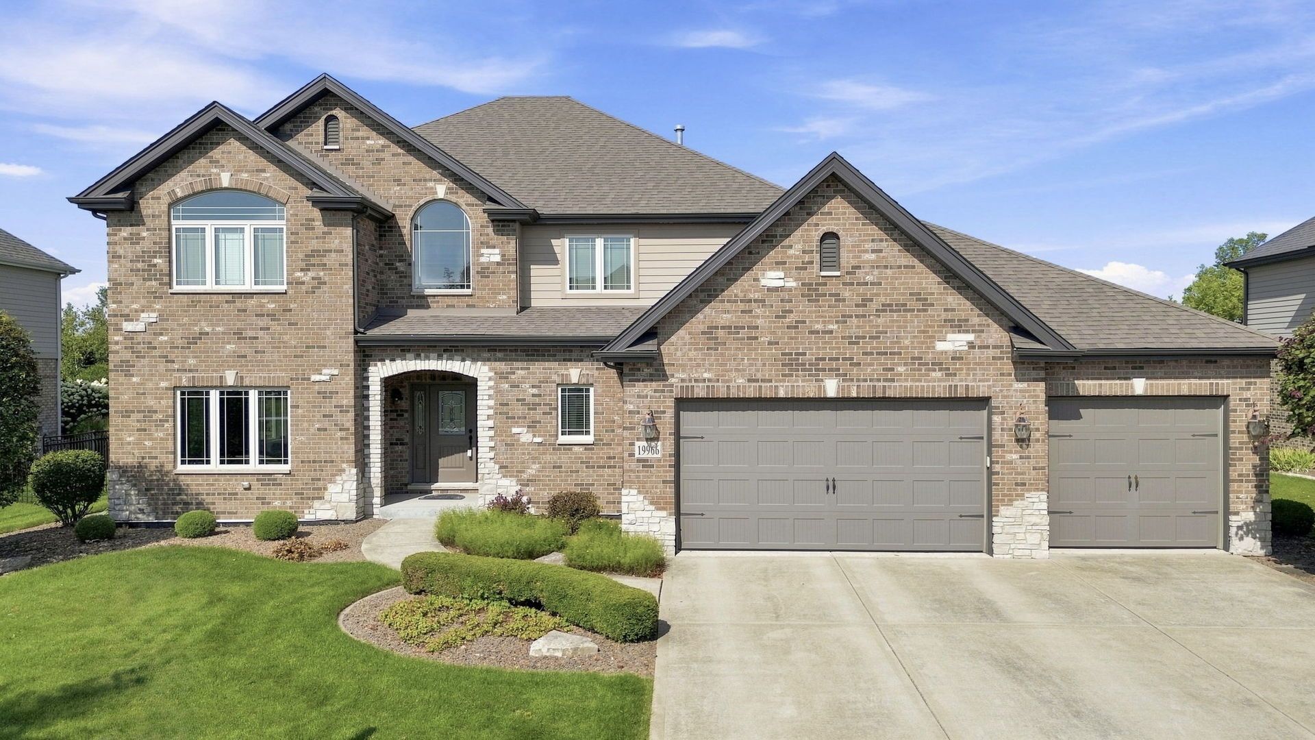19966 Laporte Meadows Drive, Frankfort, IL 60423 Main Photo