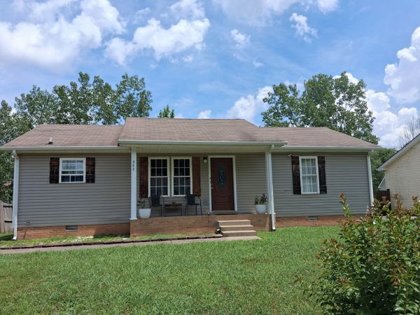 362 Lafayette Point Cir , Clarksville, TN 37042