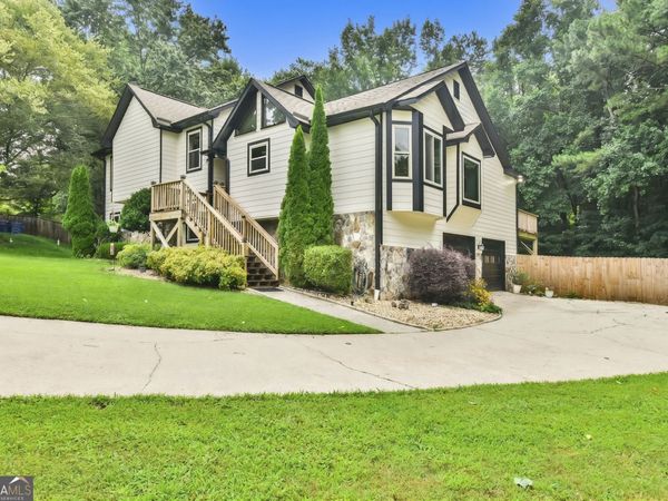 3829 Lamplighter Circle, Duluth, GA 30096