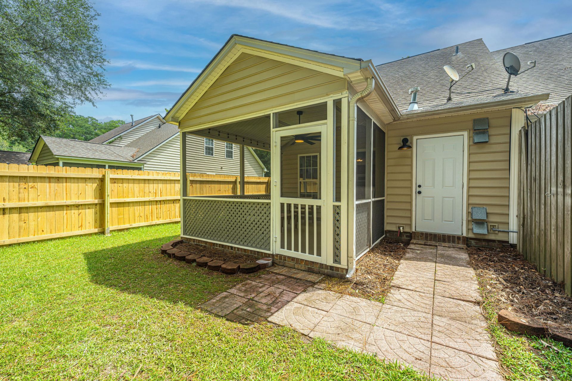 387 Springview Lane Photo 25