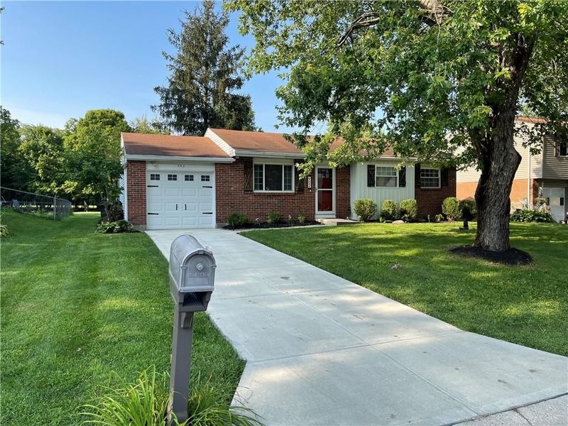 902 W Martindale Road, Englewood, OH 45322 Photo 2