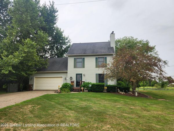 84 E Santee Highway, Charlotte, MI 48813