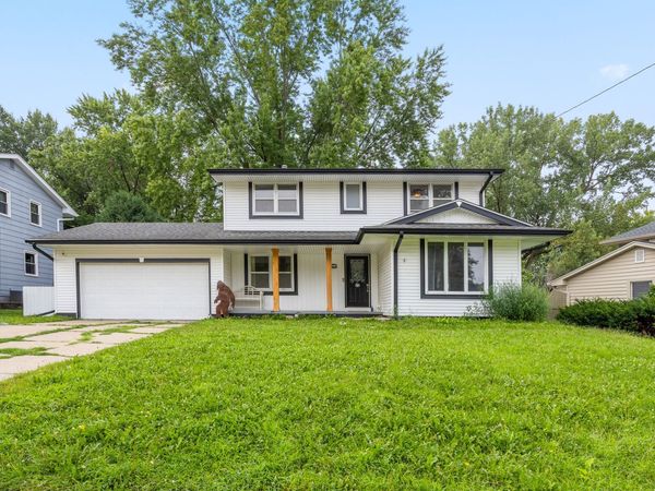 7612 Horton Avenue, Urbandale, IA 50322