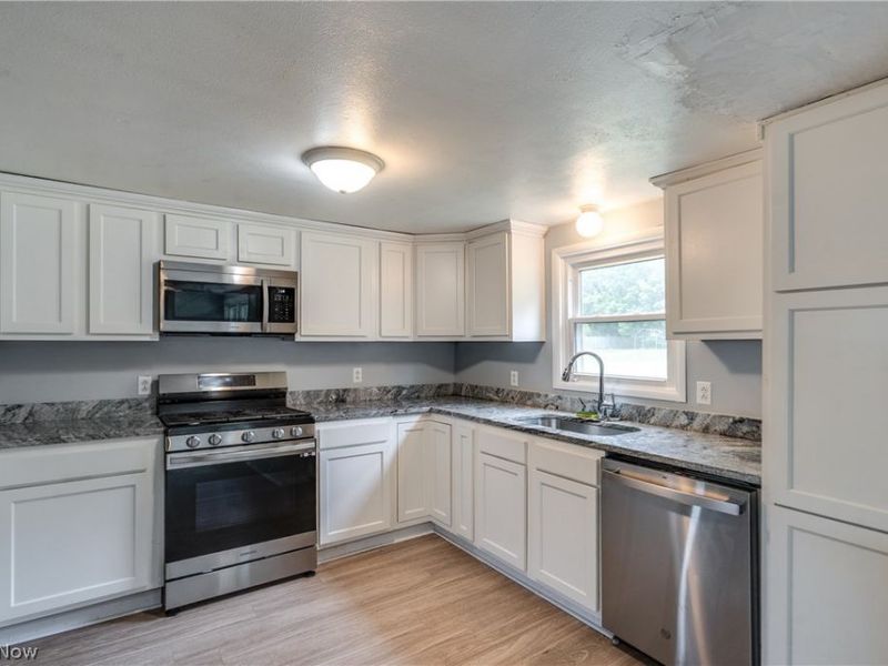 6285 Manchester Road , Clinton, OH 44216 Photo 10