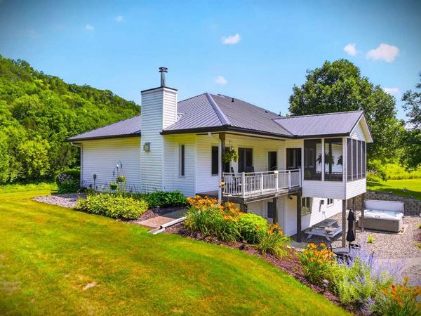 42112 State Highway 30, Rushford, MN 55971