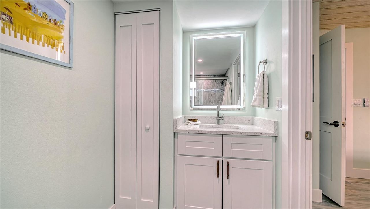 104 Avenida Veneccia, Unit 171, Sarasota, FL 34242 Photo