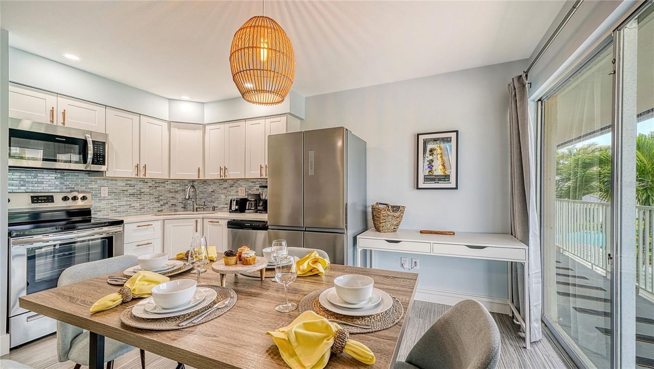 104 Avenida Veneccia, Unit 171, Sarasota, FL 34242 Photo
