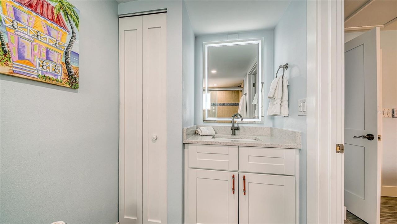 104 Avenida Veneccia, Unit 171, Sarasota, FL 34242 Photo