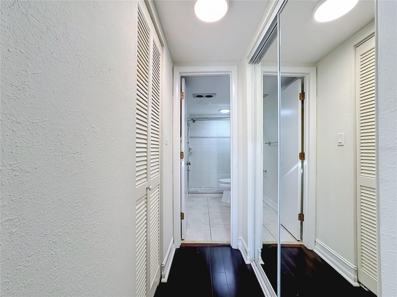 1601 Pelican Point Drive, Unit 215, Sarasota, FL 34231 Photo