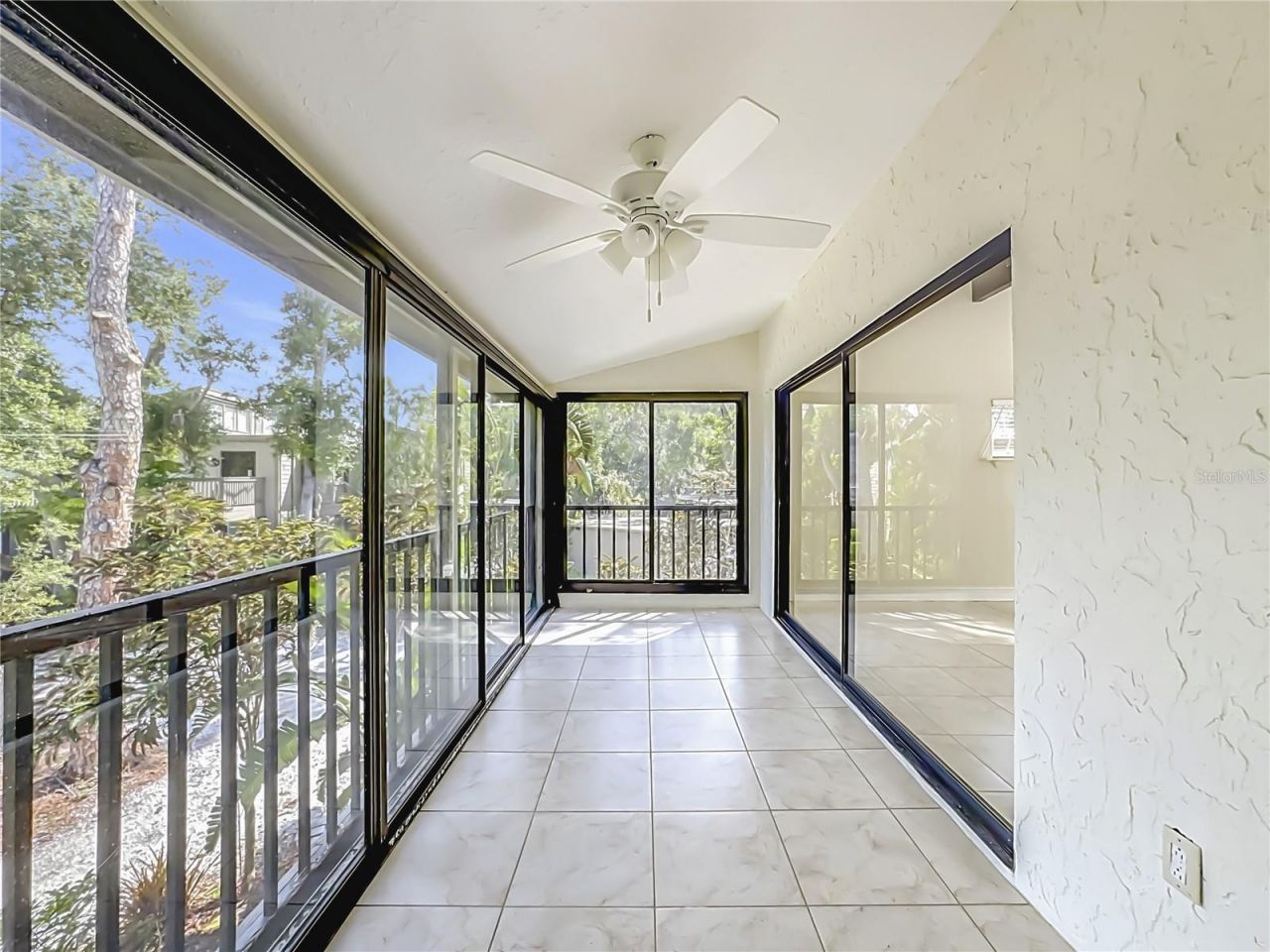1601 Pelican Point Drive, Unit 215, Sarasota, FL 34231 Photo