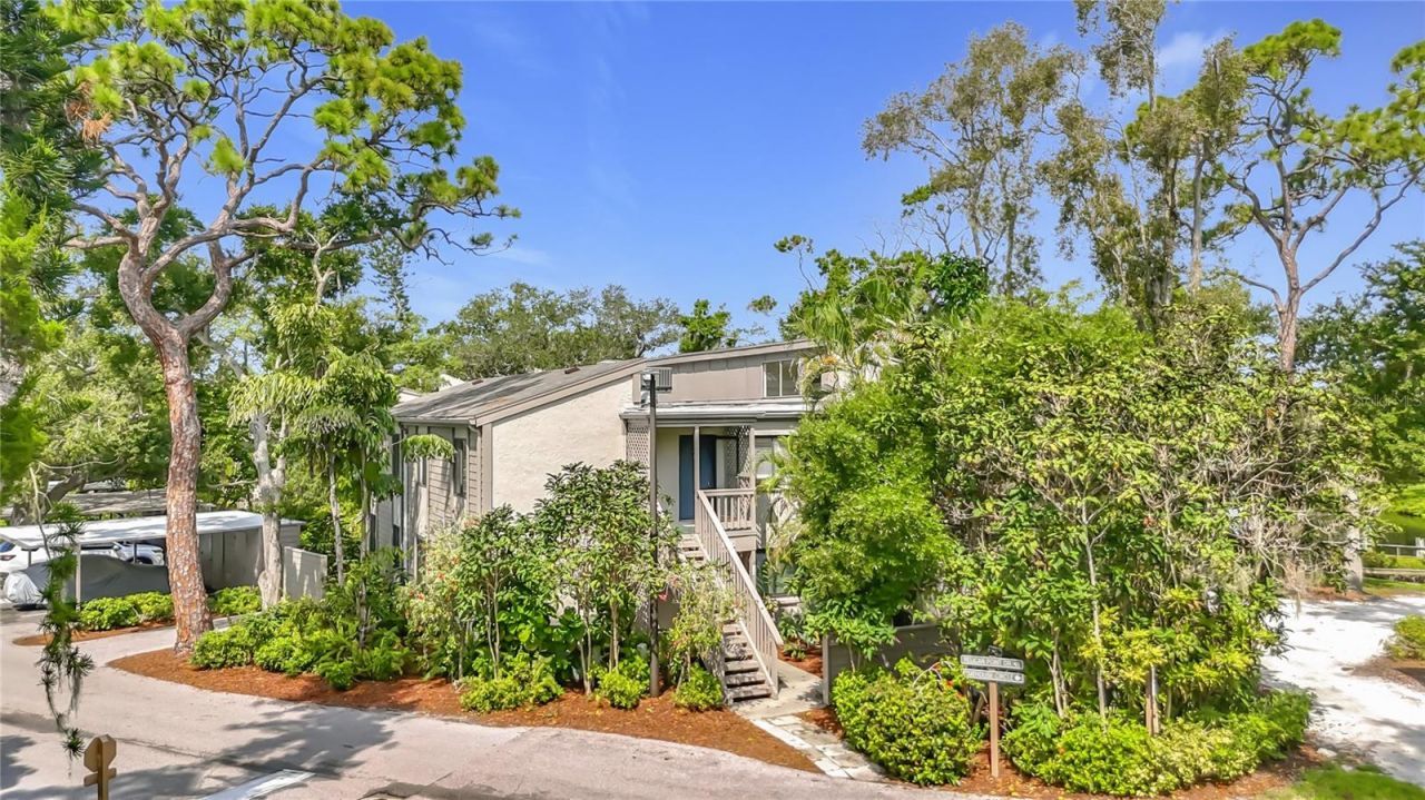 1601 Pelican Point Drive, Unit 215, Sarasota, FL 34231 Photo