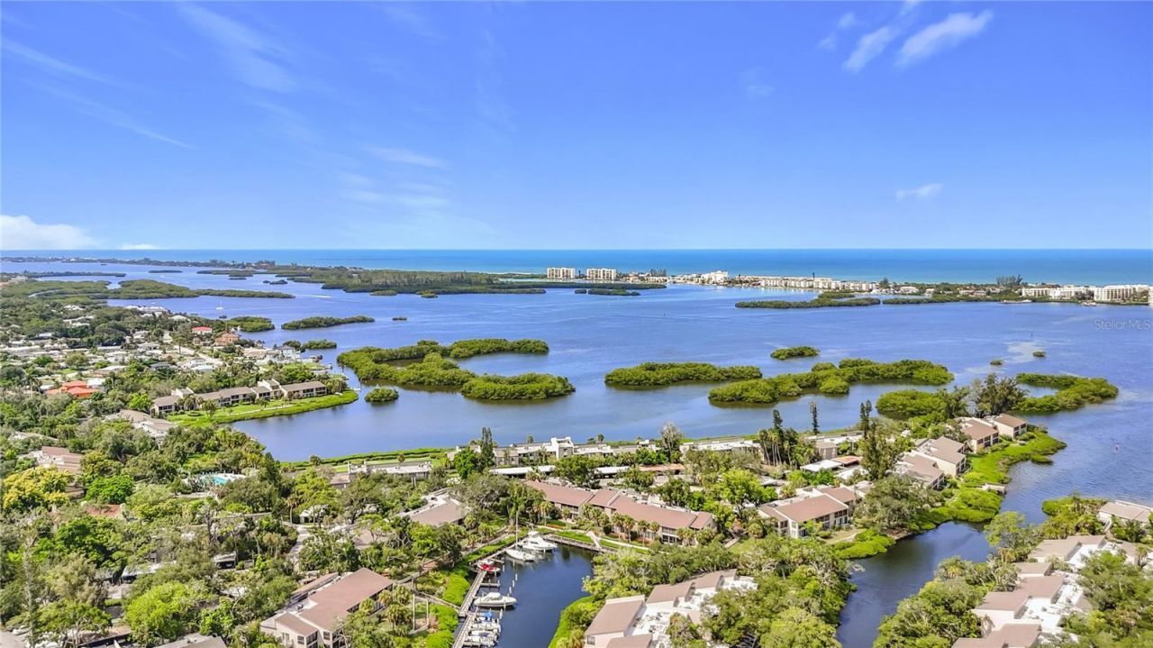 1601 Pelican Point Drive, Unit 215, Sarasota, FL 34231 Photo