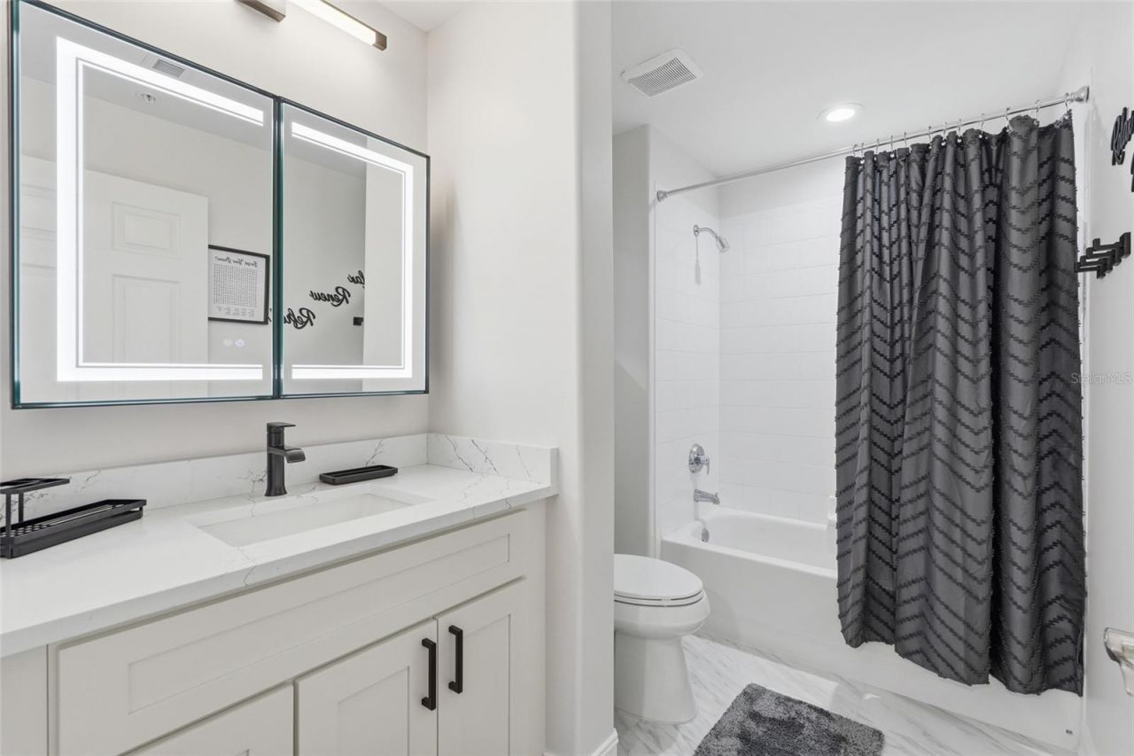 710 Tarpon Cove Drive, Unit 203, Naples, FL 34110 Photo
