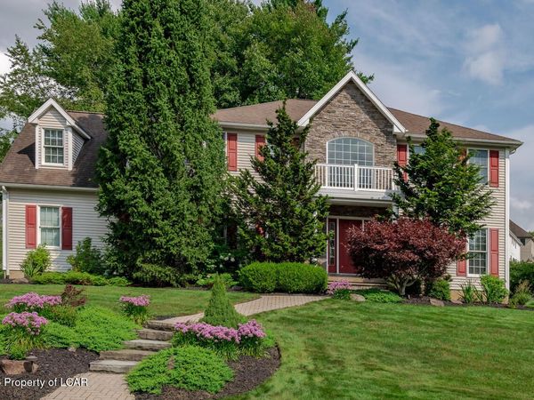 215 Woodbine Road, Shavertown, PA 18708