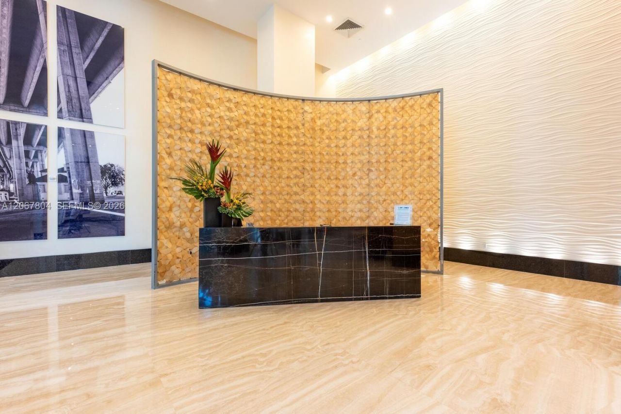 950 Brickell Bay Dr , Unit 2208, Miami, FL 33131 Photo