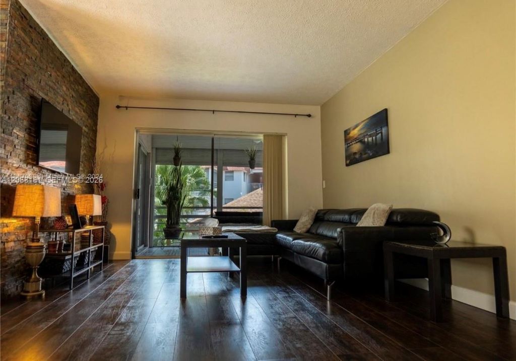 8002 Lagos De Campo Blvd , Unit B-201, Tamarac, FL 33321 Photo