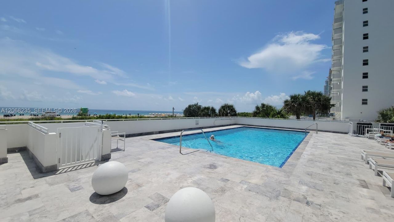 401 Ocean Dr, Unit 303, Miami Beach, FL 33139 Photo