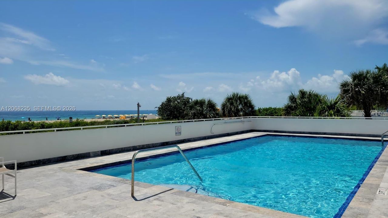 401 Ocean Dr, Unit 303, Miami Beach, FL 33139 Photo