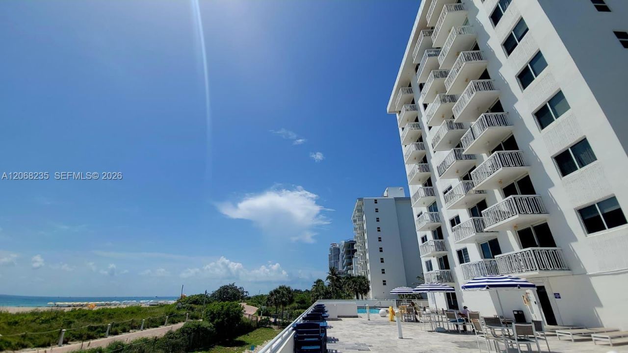 401 Ocean Dr, Unit 303, Miami Beach, FL 33139 Photo
