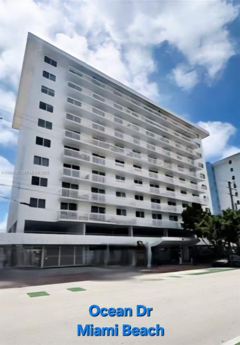 401 Ocean Dr, Unit 303, Miami Beach, FL 33139 Photo