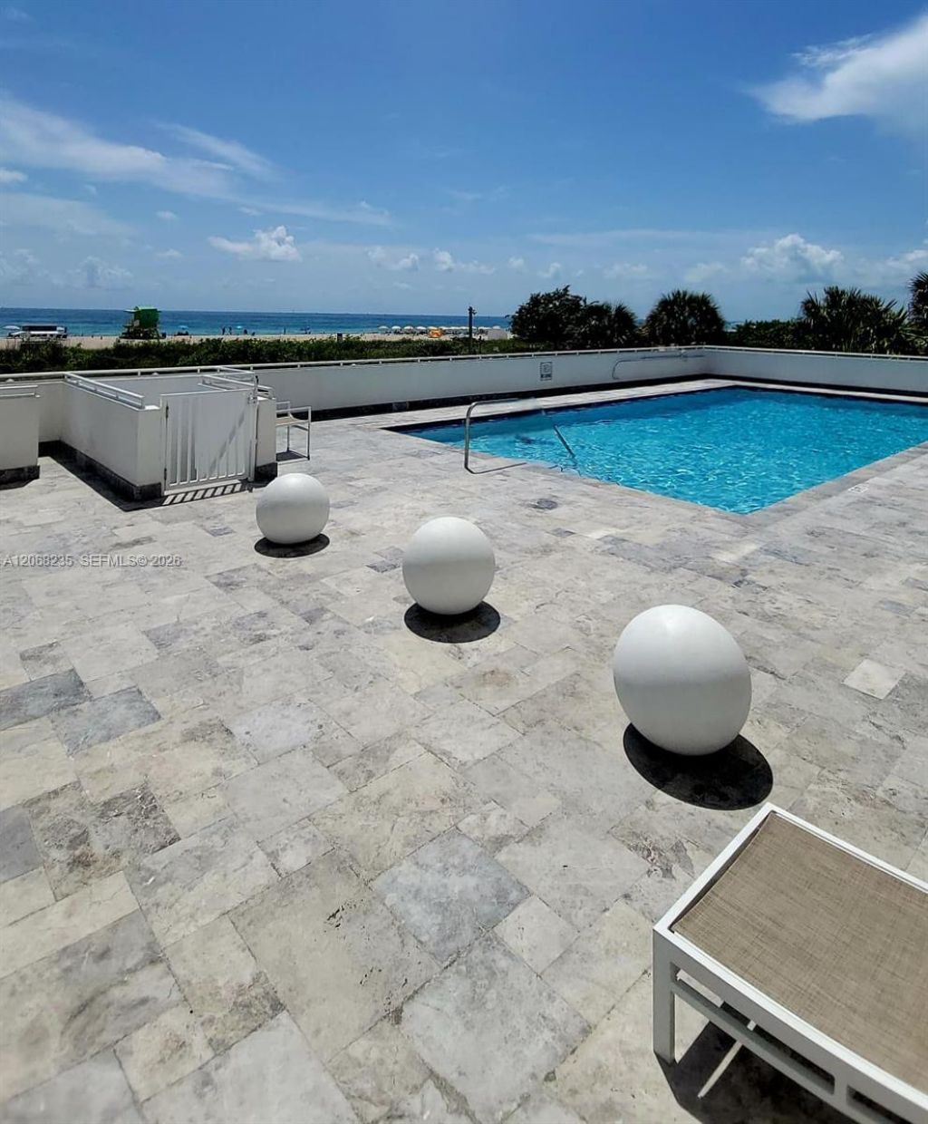 401 Ocean Dr, Unit 303, Miami Beach, FL 33139 Photo