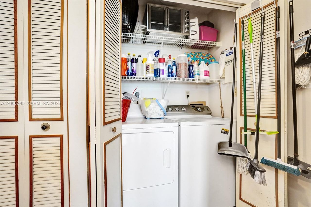 102 Half Moon Cir , Unit C3, Hypoluxo, FL 33462 Photo