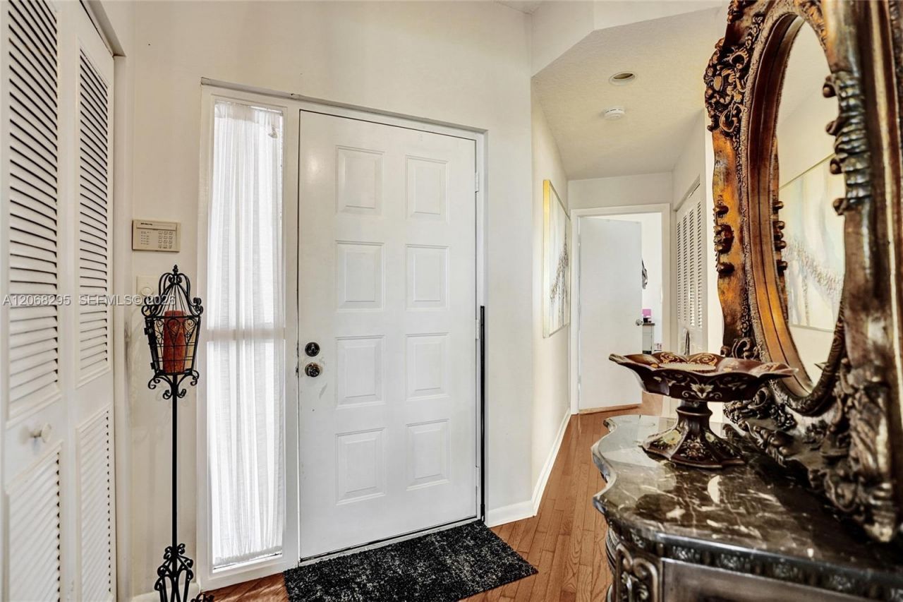 102 Half Moon Cir , Unit C3, Hypoluxo, FL 33462 Photo