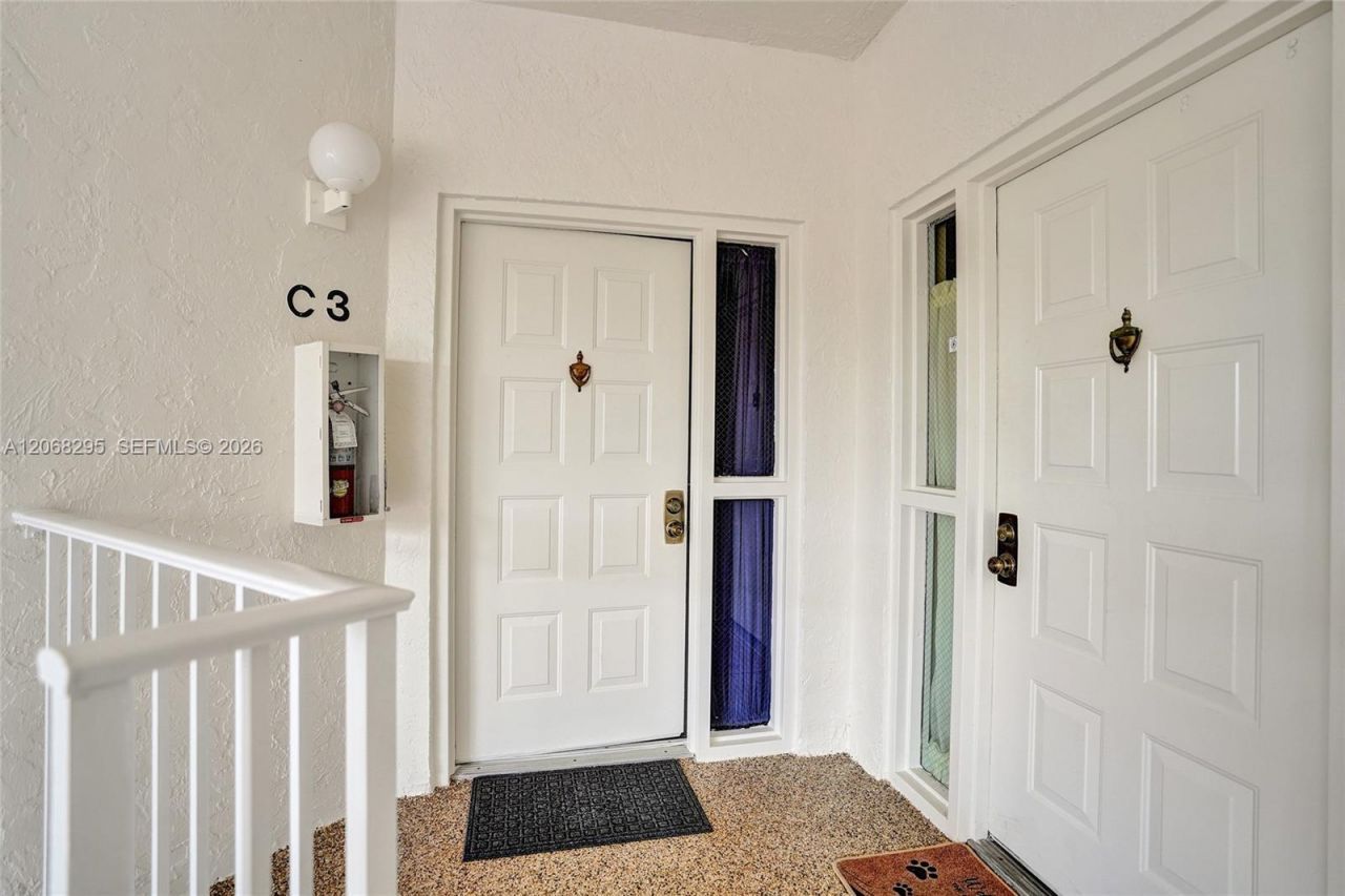 102 Half Moon Cir , Unit C3, Hypoluxo, FL 33462 Photo