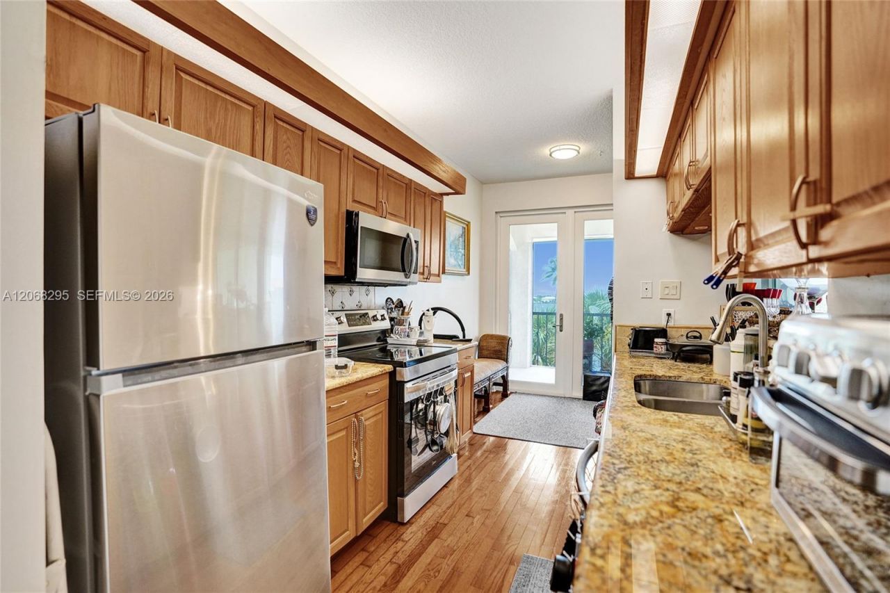 102 Half Moon Cir , Unit C3, Hypoluxo, FL 33462 Photo