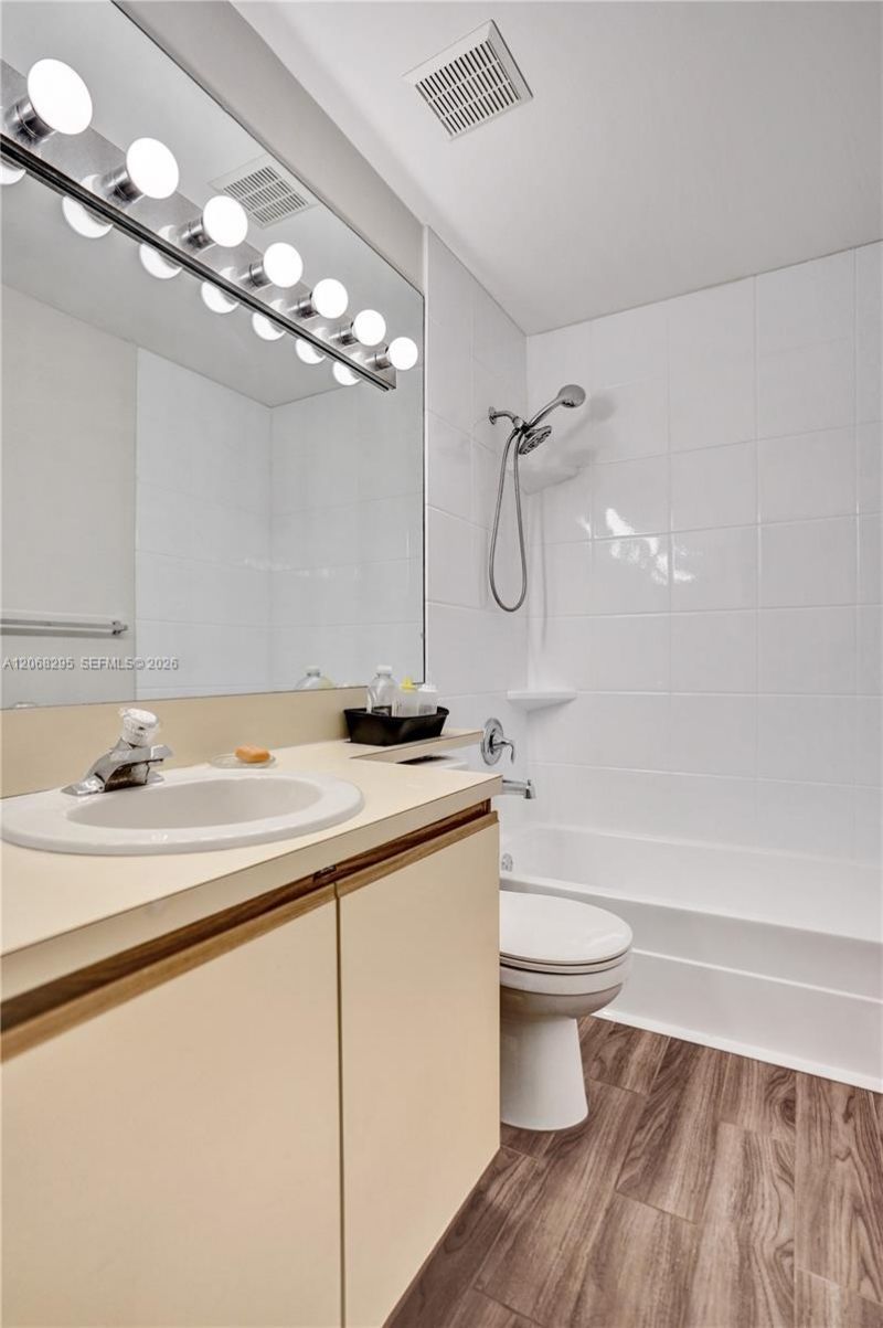 102 Half Moon Cir , Unit C3, Hypoluxo, FL 33462 Photo