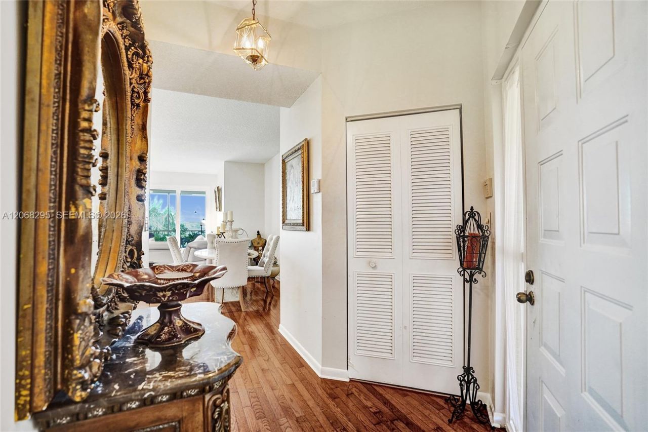 102 Half Moon Cir , Unit C3, Hypoluxo, FL 33462 Photo