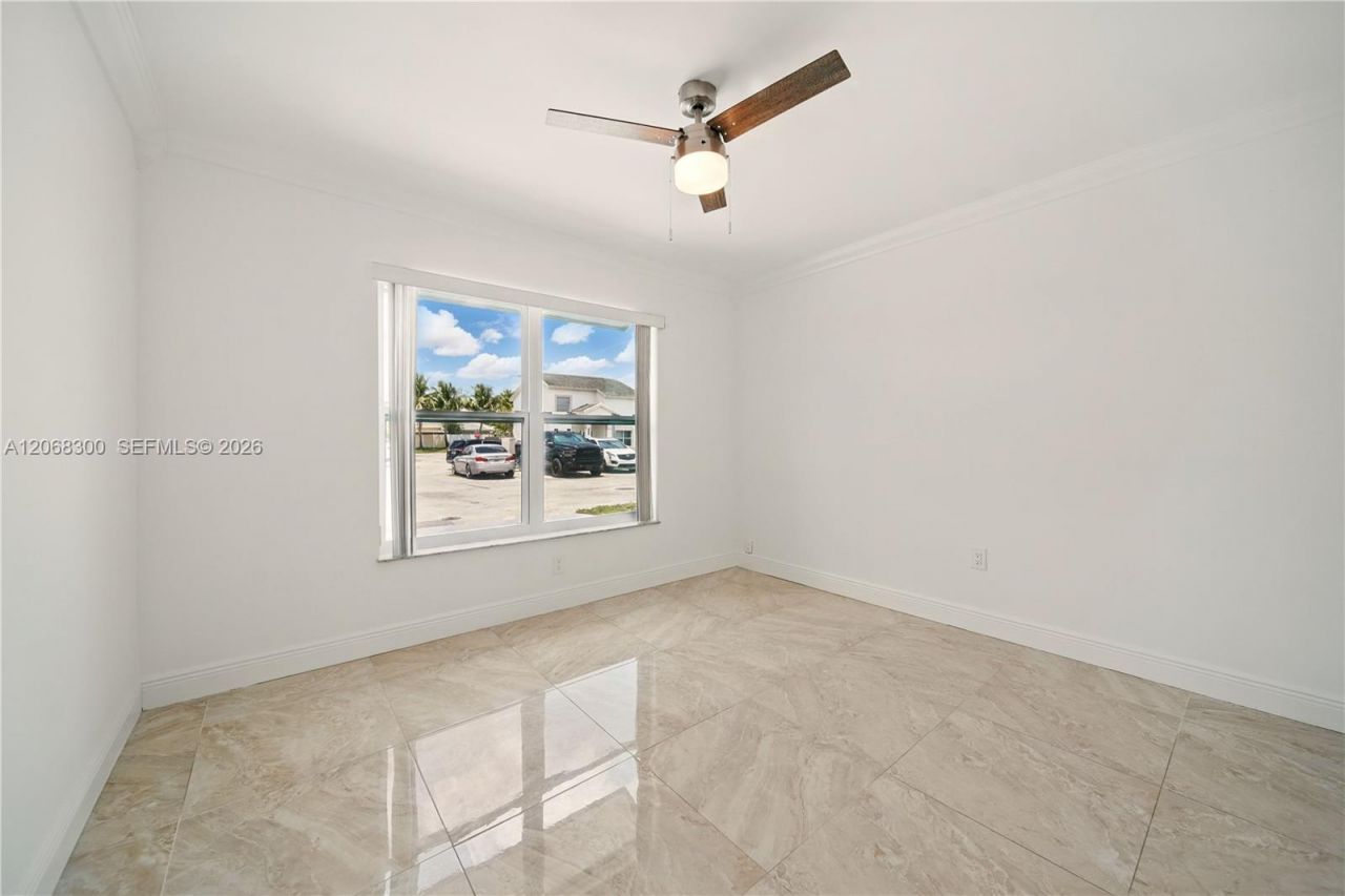 5202 NW 187th St, Miami Gardens, FL 33055 Photo