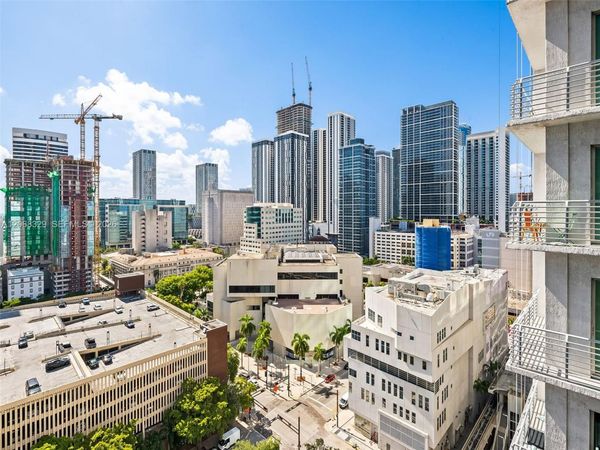 227 NE 2nd St, Unit 1807, Miami, FL 33132