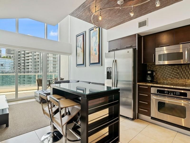 41 SE 5th St, Unit 2310, Miami, FL 33131 Photo
