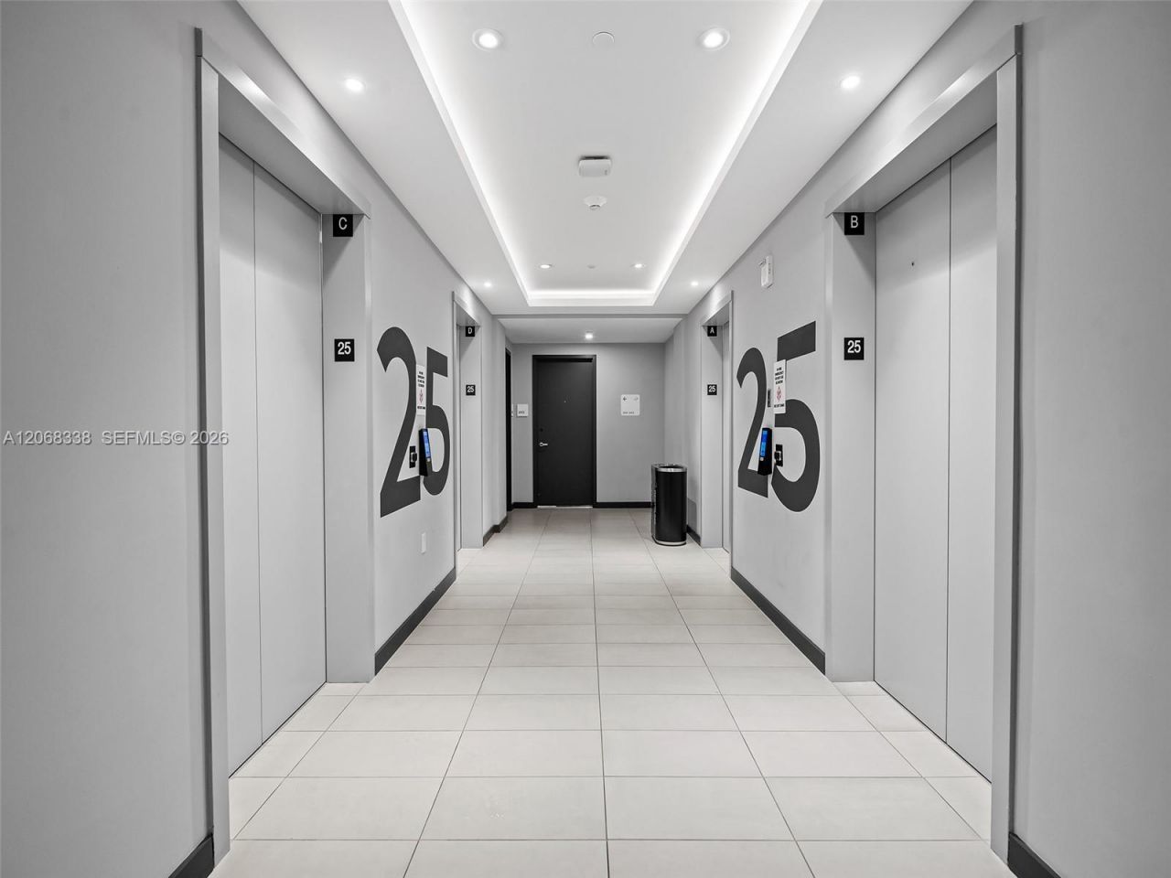 227 NE 2nd St , Unit 2501, Miami, FL 33132 Photo