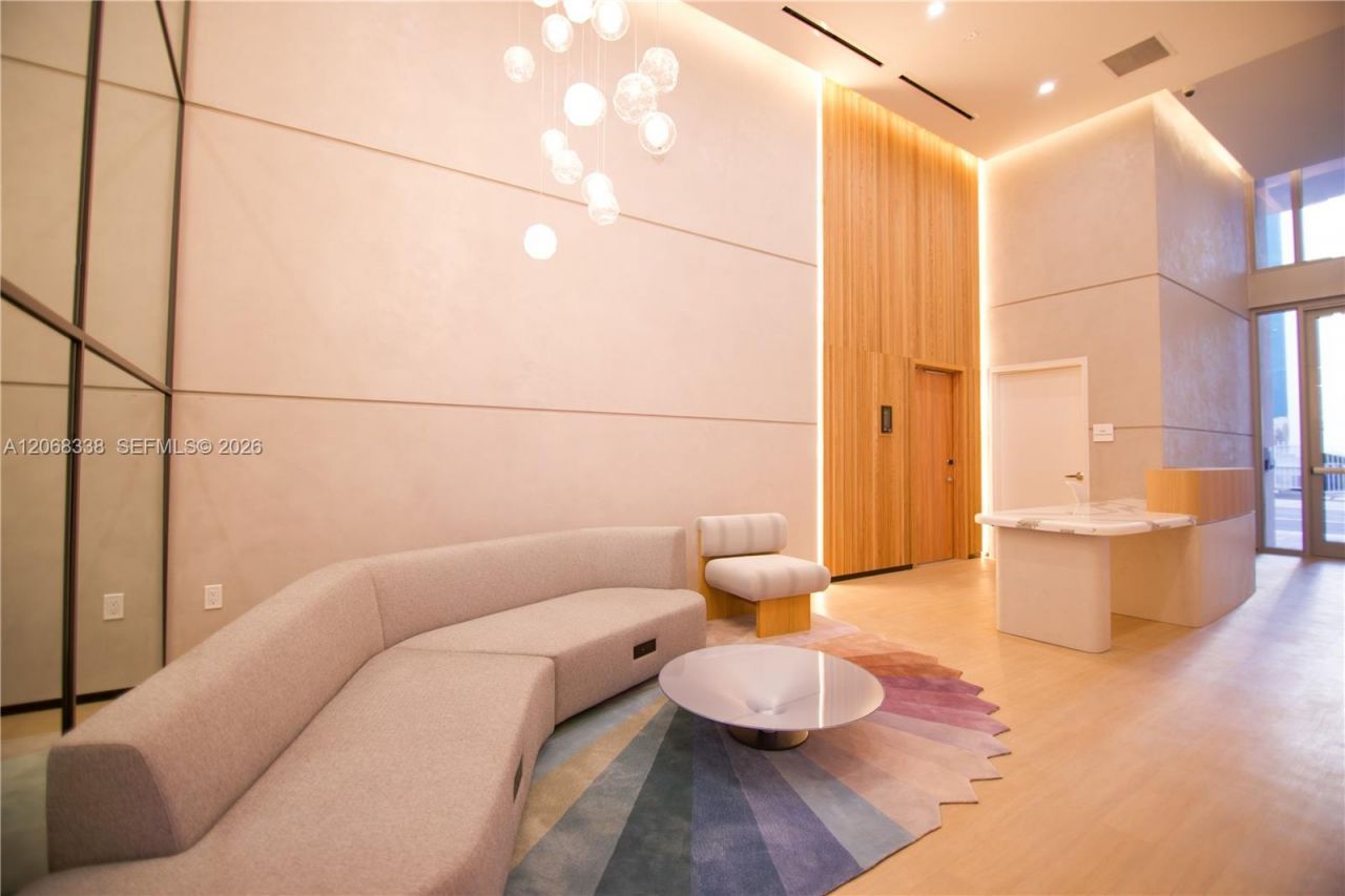227 NE 2nd St , Unit 2501, Miami, FL 33132 Photo