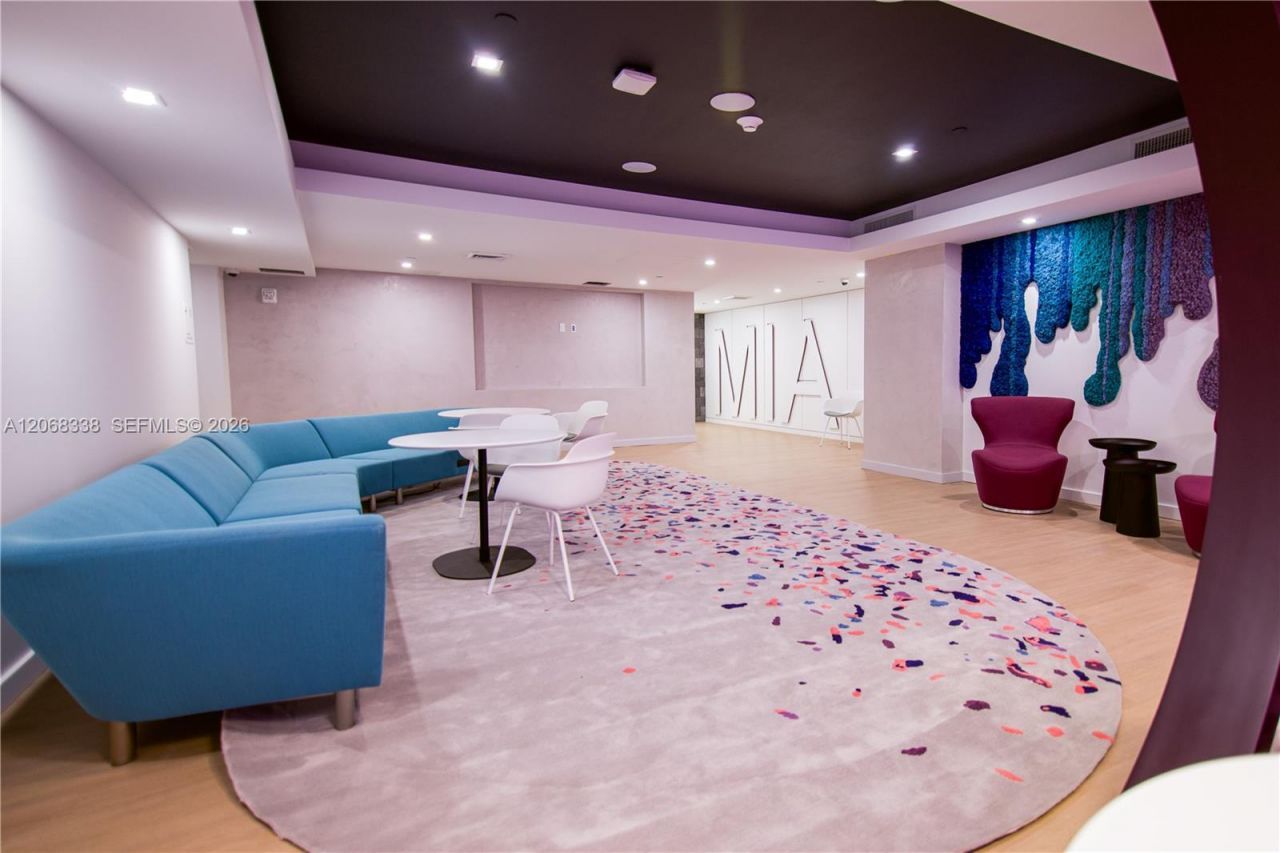 227 NE 2nd St , Unit 2501, Miami, FL 33132 Photo