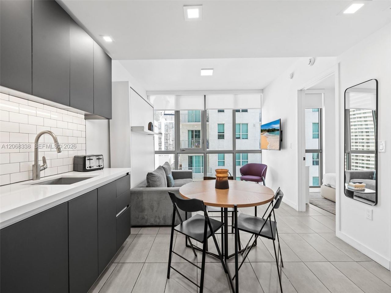 227 NE 2nd St , Unit 2501, Miami, FL 33132 Photo