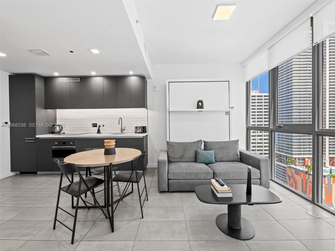 227 NE 2nd St , Unit 2501, Miami, FL 33132 Photo