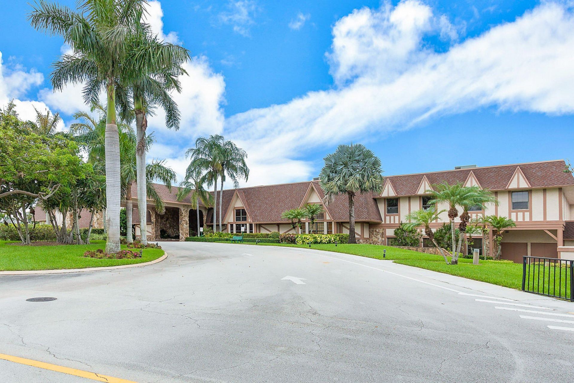 7076 Huntington Lane, Unit 502, Delray Beach, FL 33446 Photo