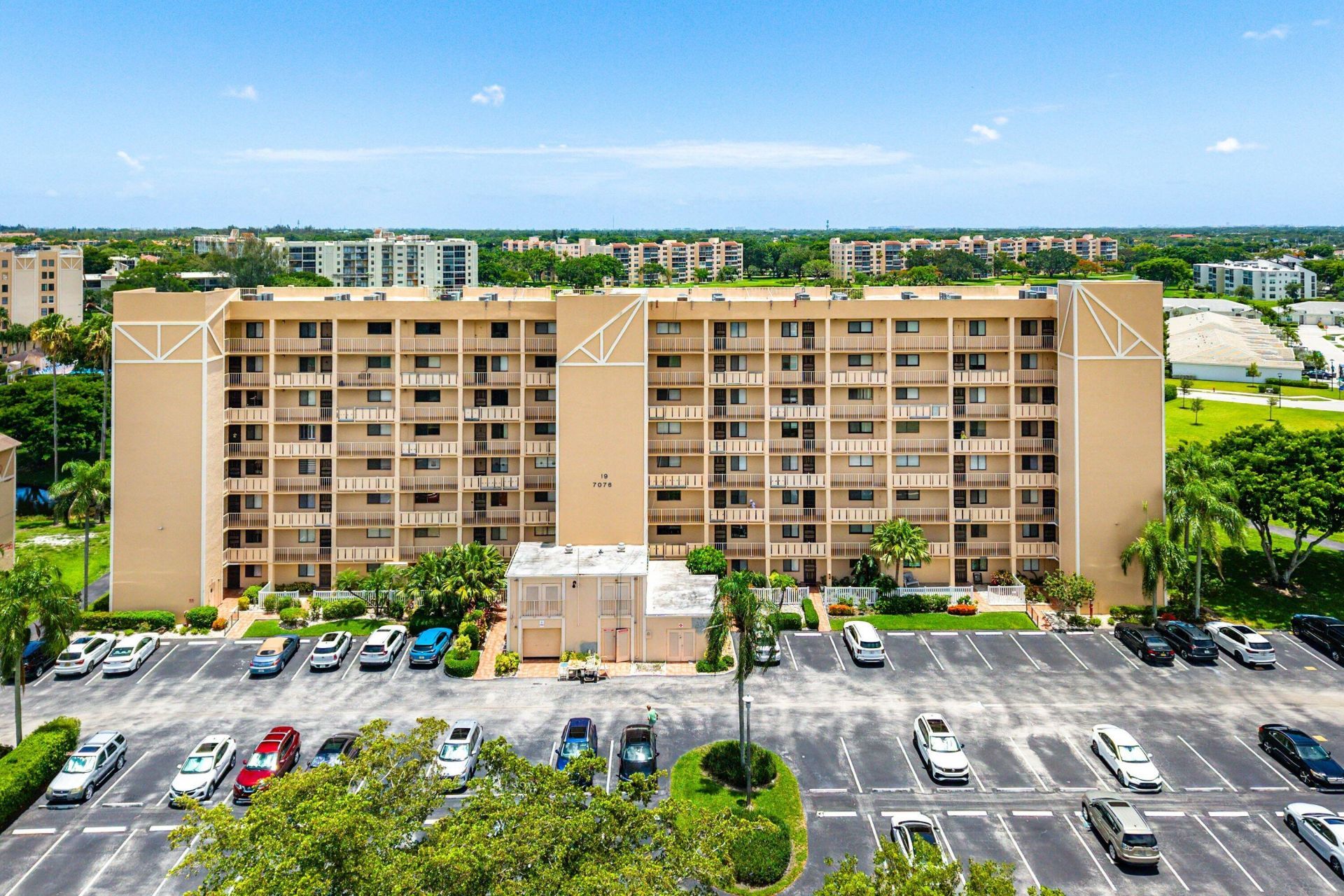 7076 Huntington Lane, Unit 502, Delray Beach, FL 33446 Photo
