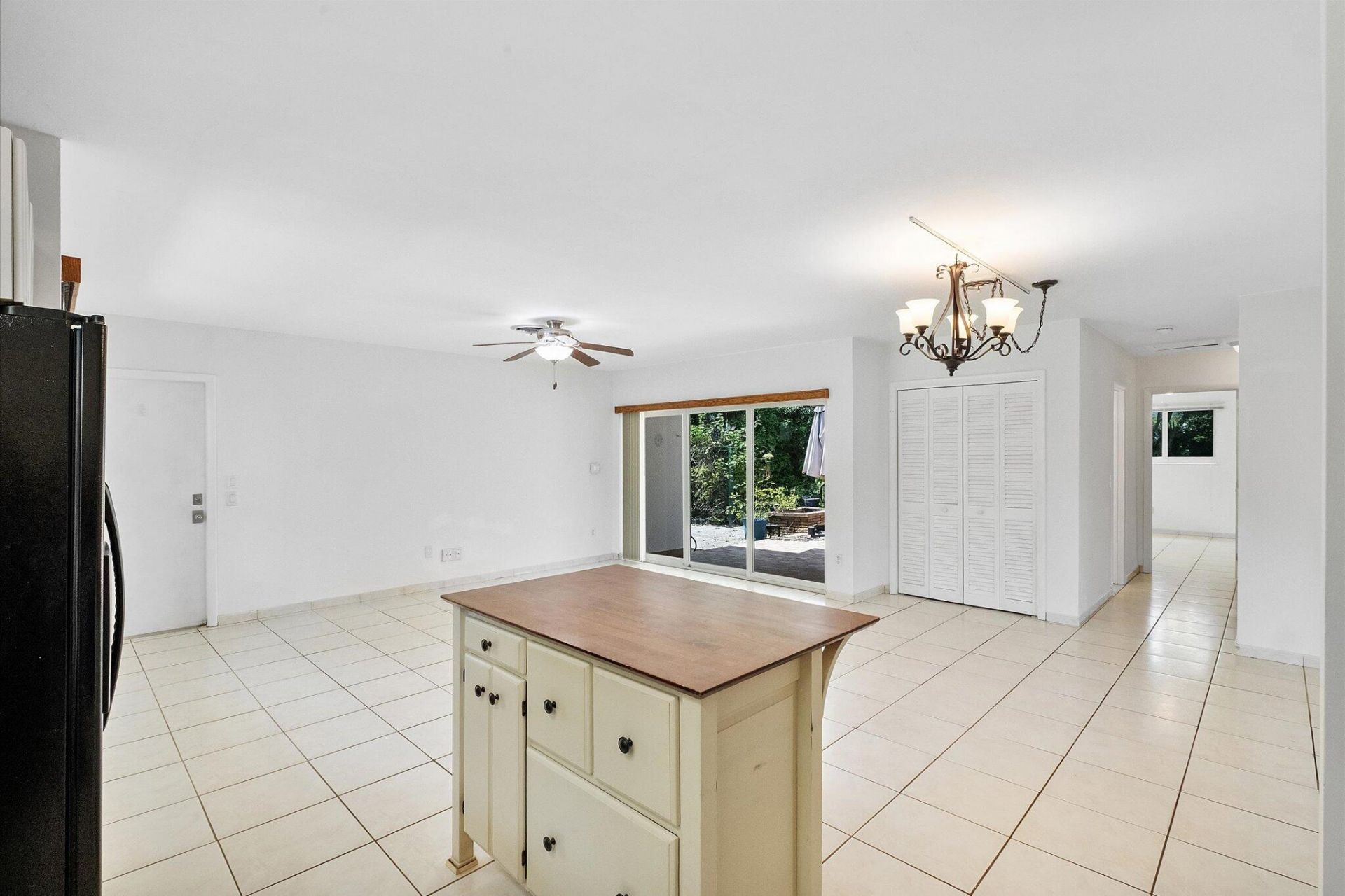 13988 Lake Lure Court, Miami Lakes, FL 33014 Photo