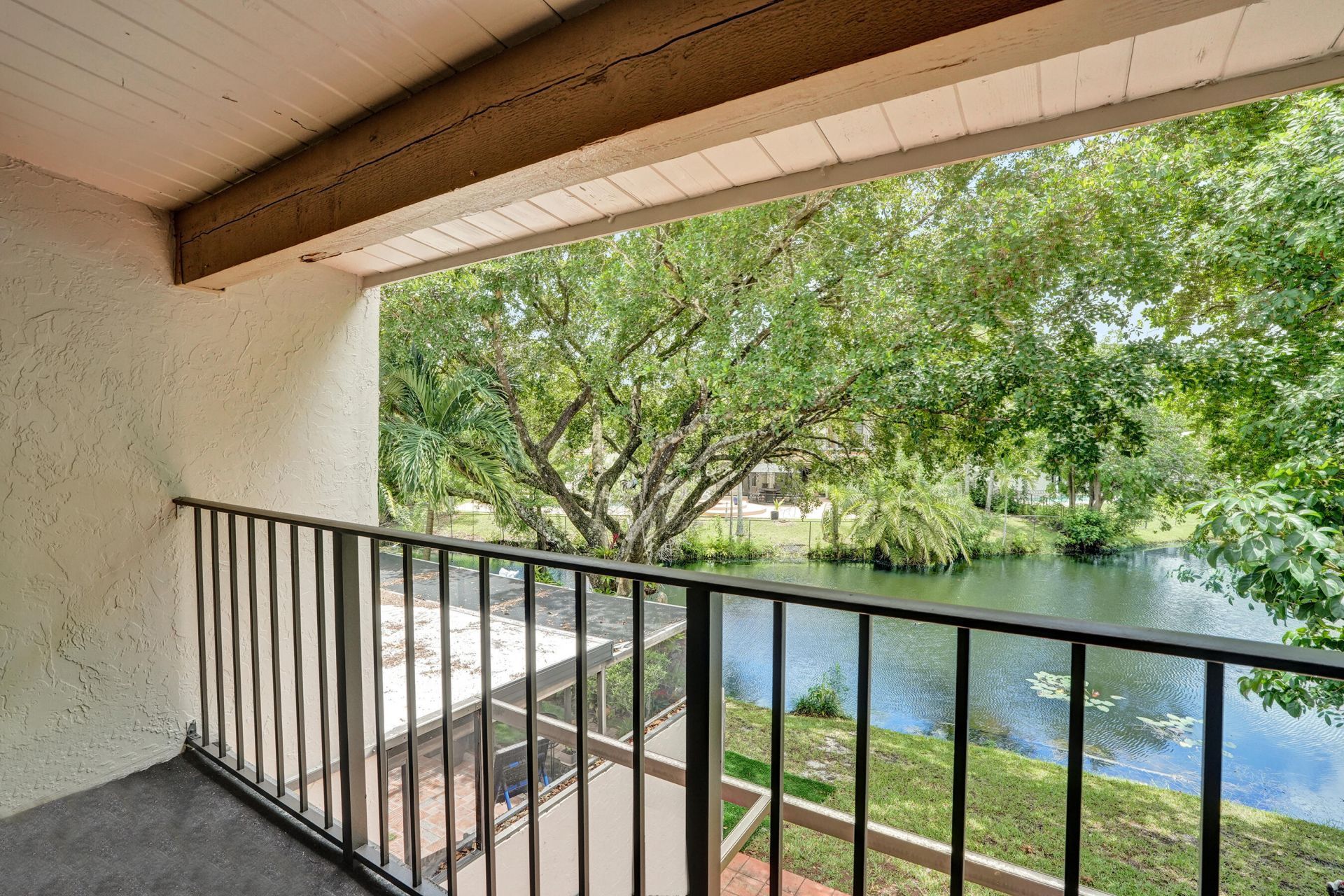 731 E Coco Plum Circle, Unit 4, Plantation, FL 33324 Photo