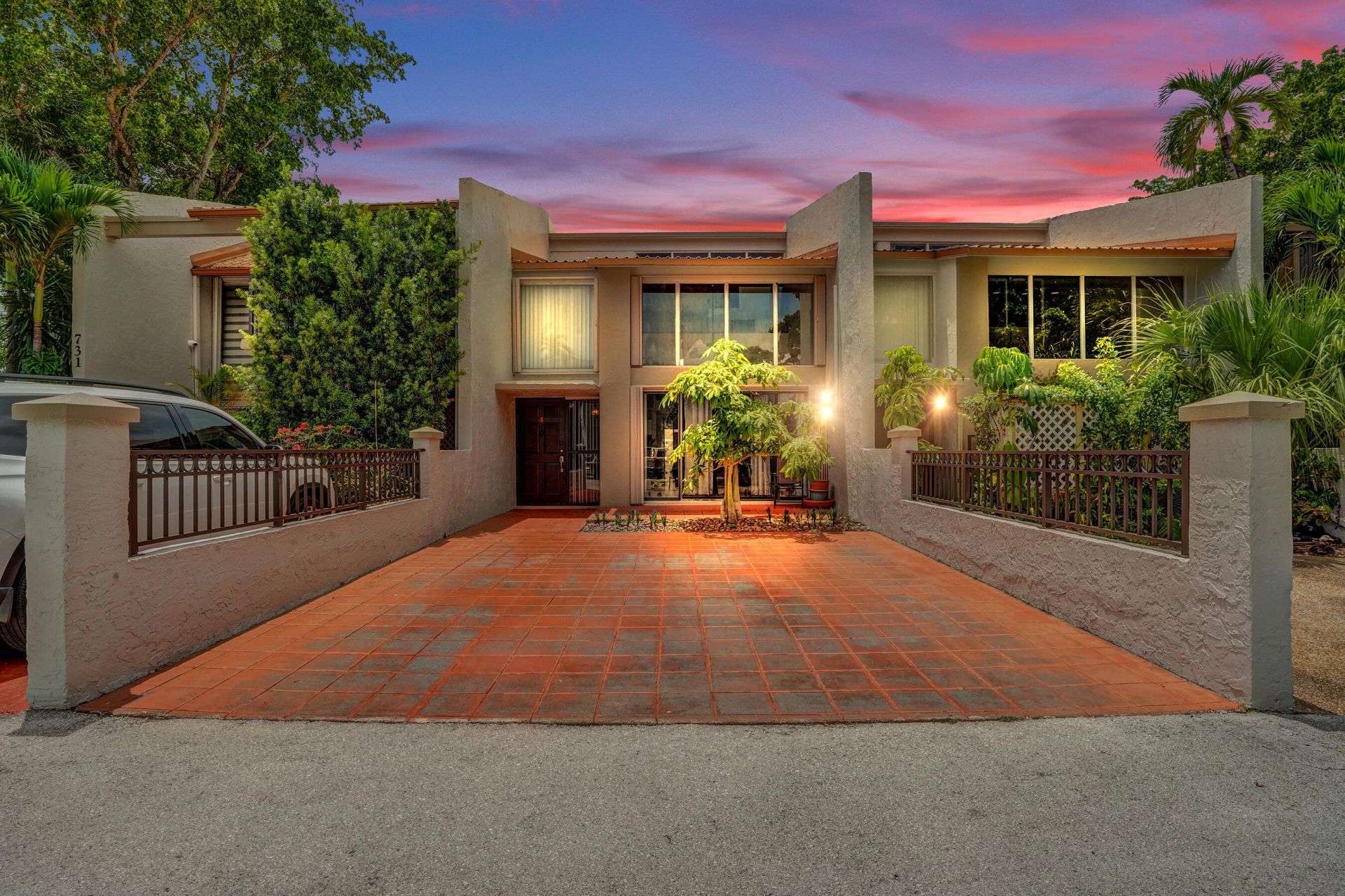 731 E Coco Plum Circle, Unit 4, Plantation, FL 33324 Photo
