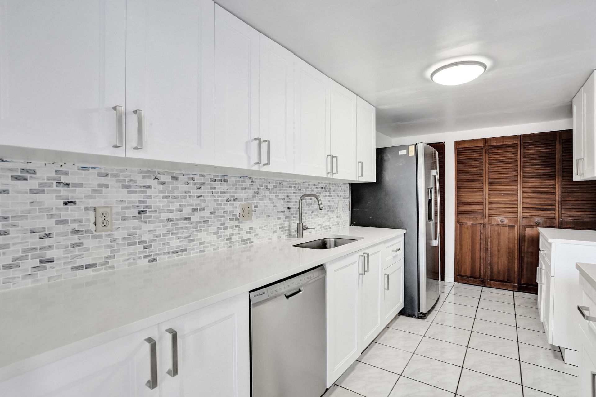 731 E Coco Plum Circle, Unit 4, Plantation, FL 33324 Photo
