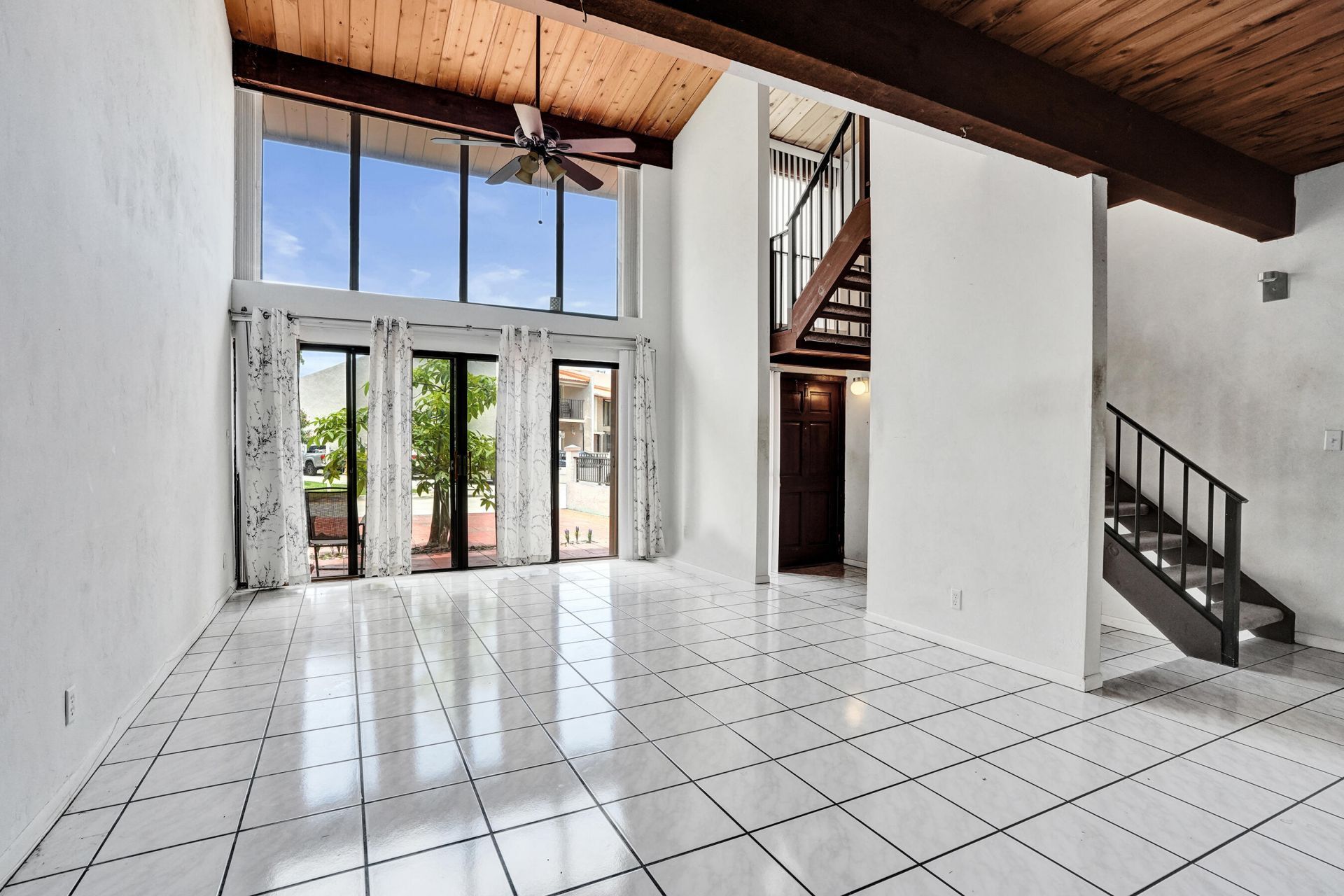 731 E Coco Plum Circle, Unit 4, Plantation, FL 33324 Photo