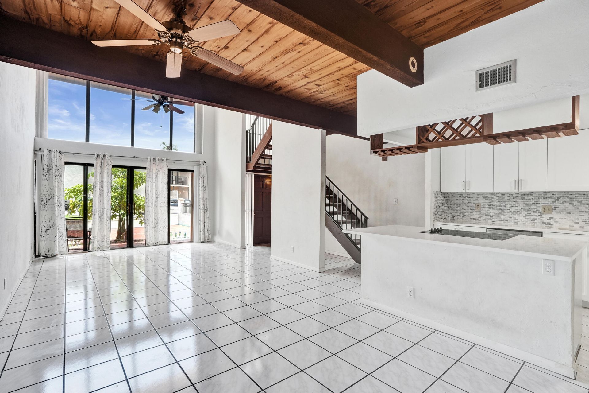 731 E Coco Plum Circle, Unit 4, Plantation, FL 33324 Photo