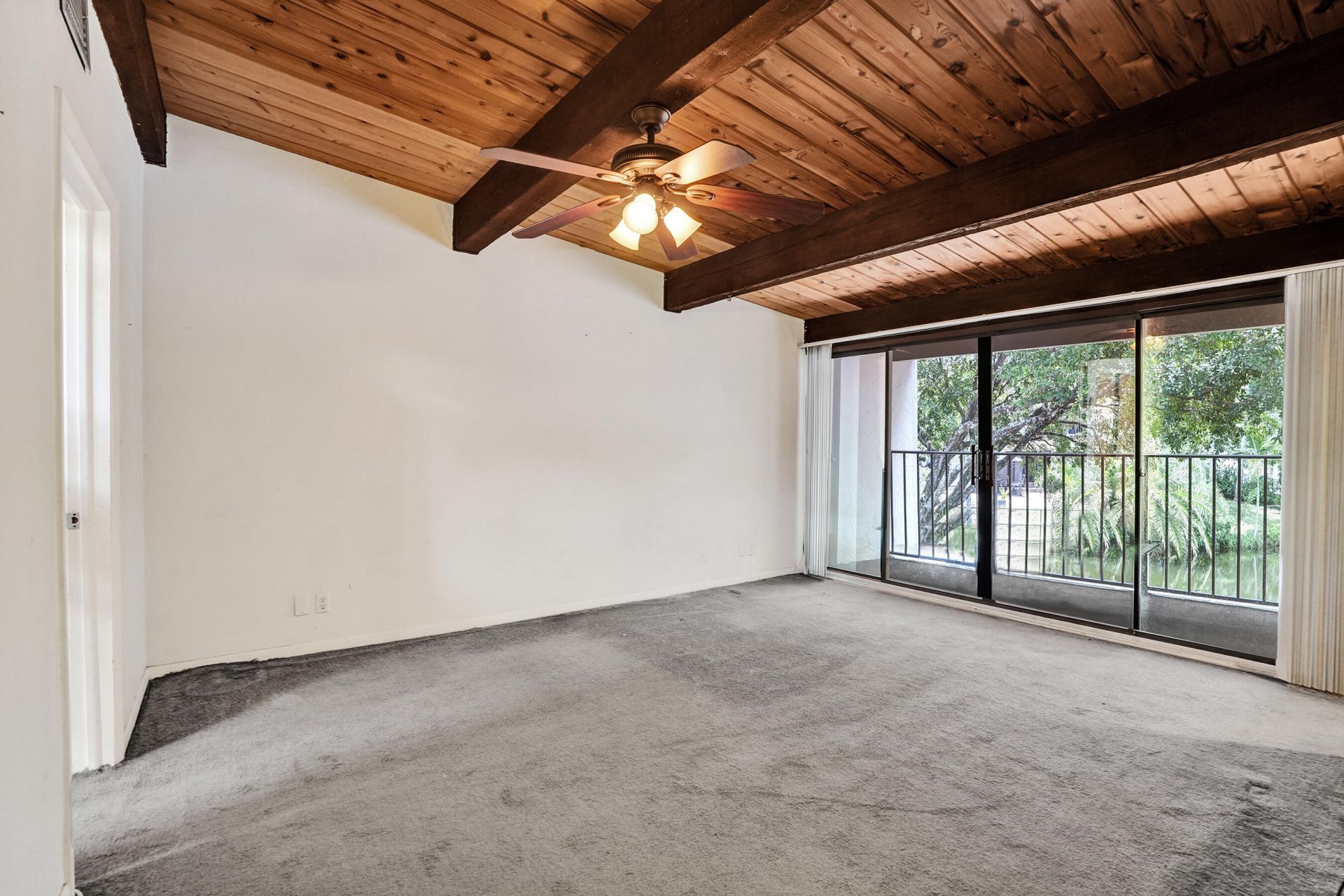 731 E Coco Plum Circle, Unit 4, Plantation, FL 33324 Photo