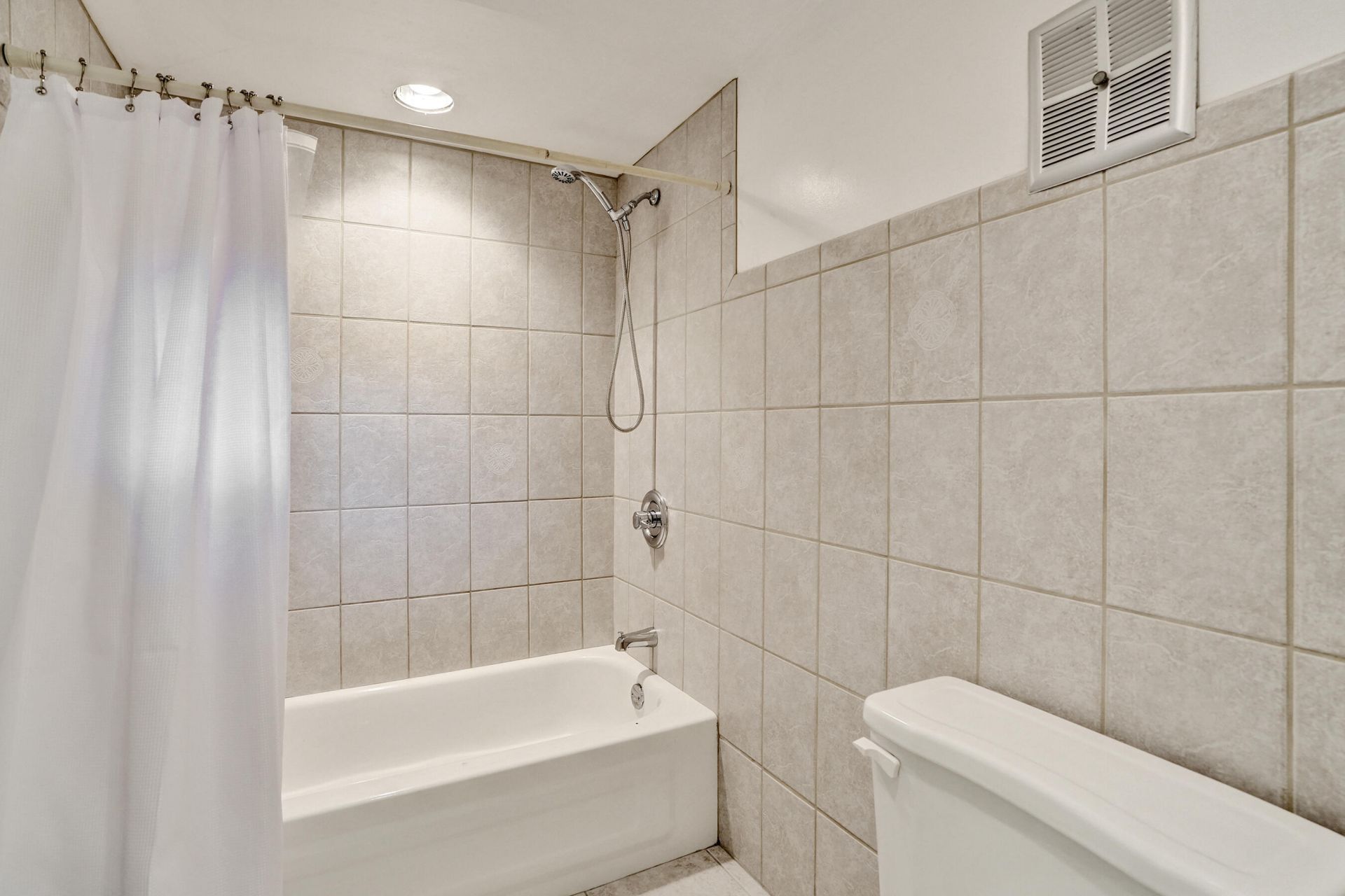 731 E Coco Plum Circle, Unit 4, Plantation, FL 33324 Photo